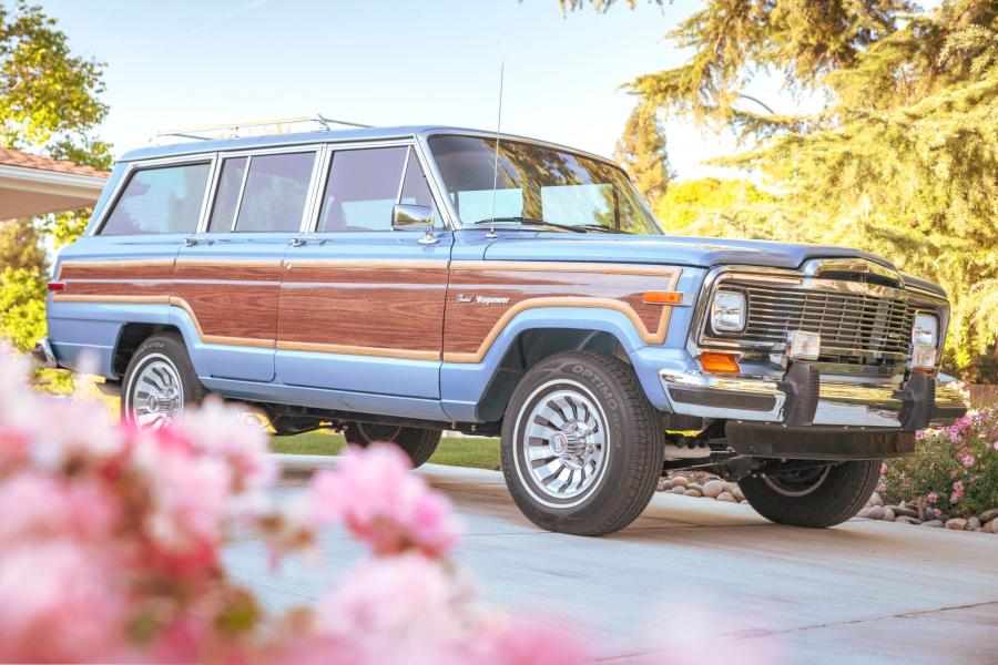  Jeep Grand Wagoneer LS1 V8 1984 года  (фото 6 из 179)